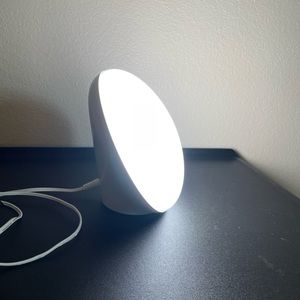 Sunlight therapy lamp